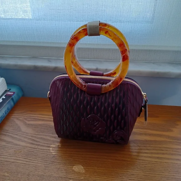 Handbag - Picture 4 of 5